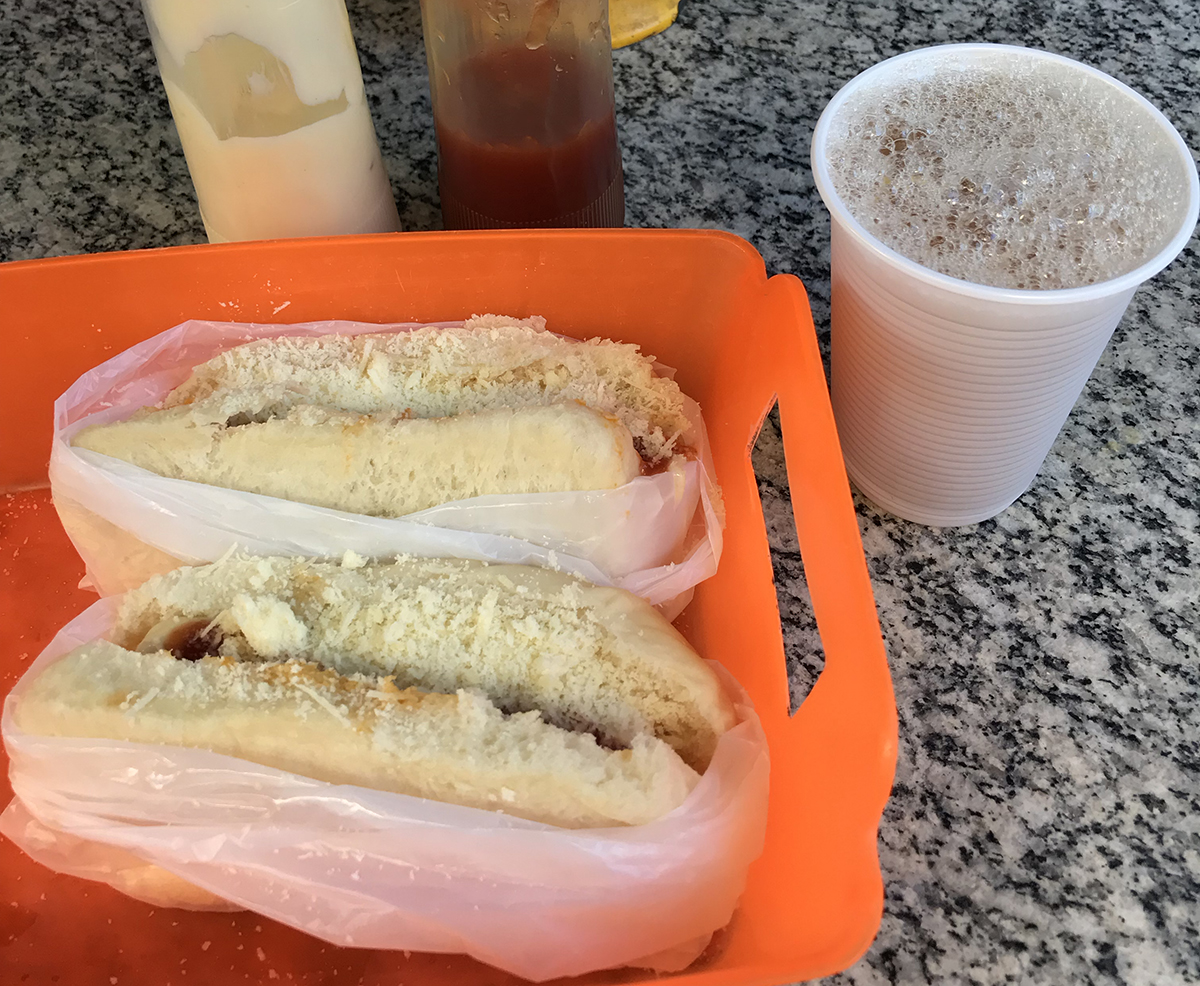 Travessa's lanchonete hot dog