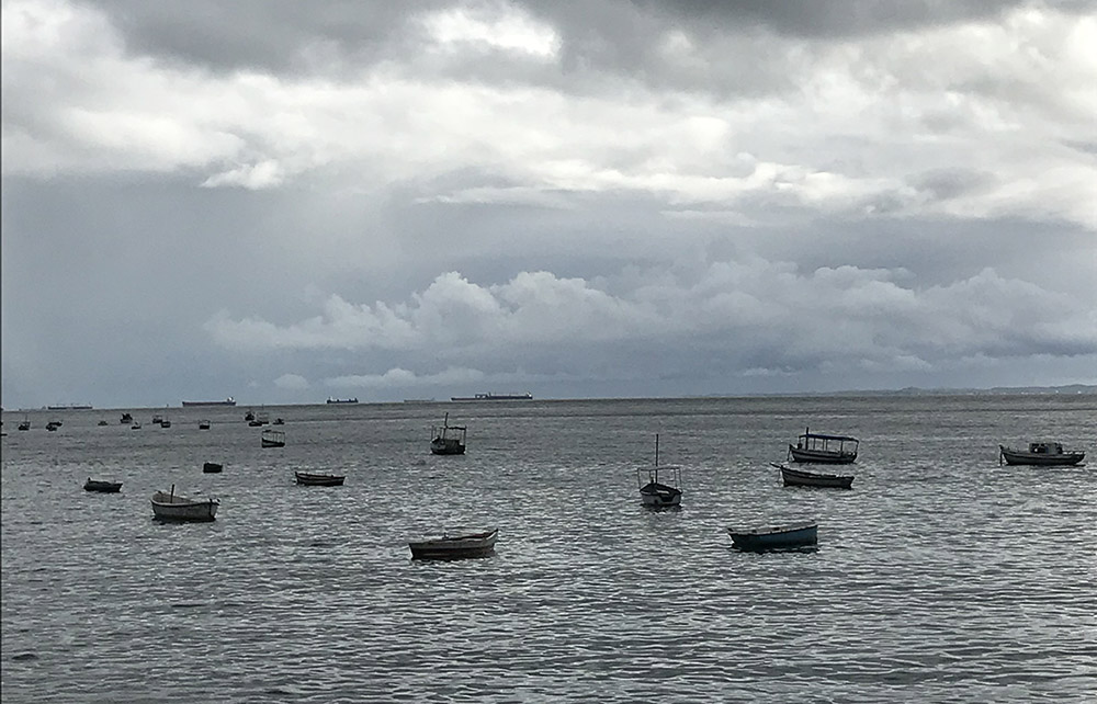 Salvador com chuva