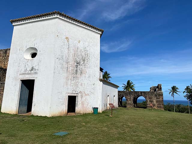 Castelo Garcia D'Avlia em Praia do Forte